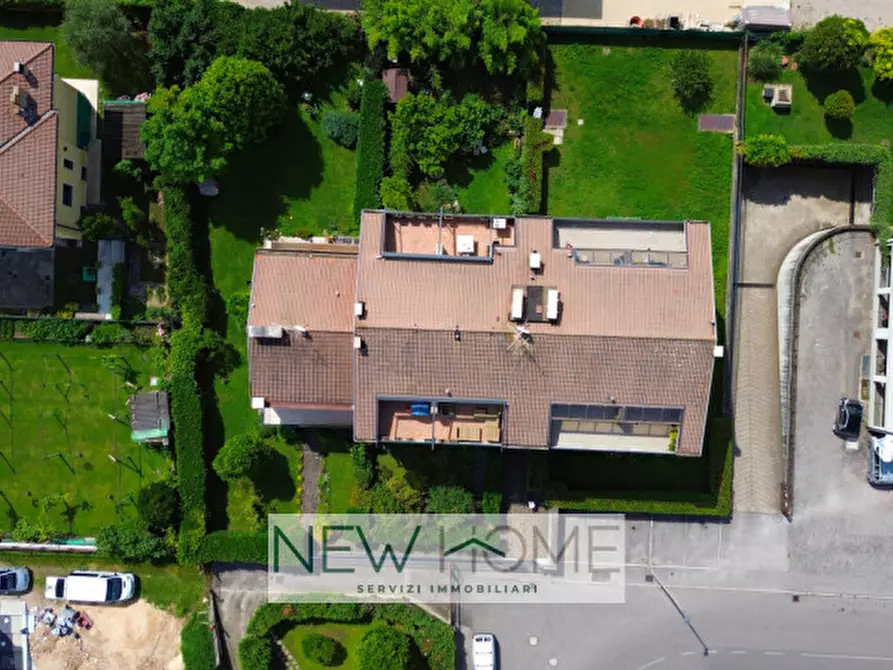 Immagine 2 di Appartamento in vendita  in Via Taddea da Carrara 58 a Verona