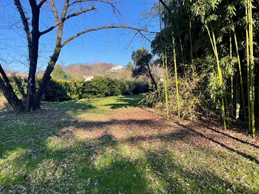 Immagine 2 di Terreno in vendita  in Via Valli a Fonte
