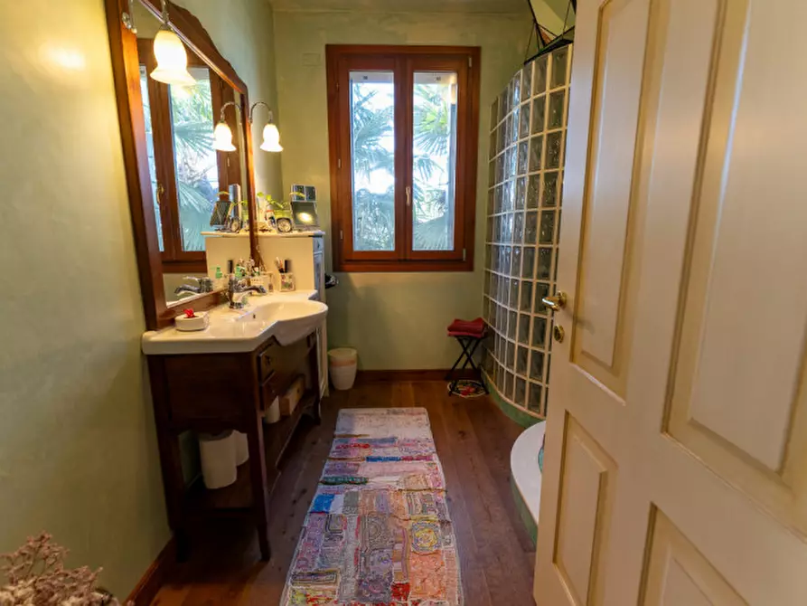 Immagine 28 di Villa in vendita  in Via Piera 11 a Legnaro