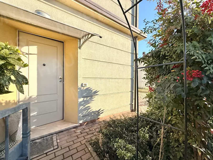 Immagine 47 di Villetta a schiera in vendita  in Via Cesenatico 511 a Cesenatico