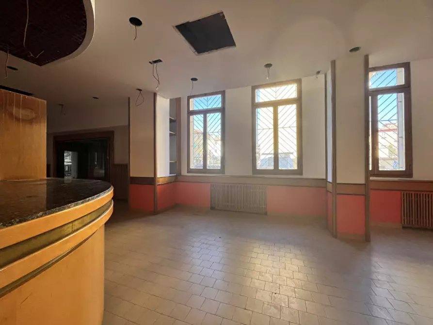 Immagine 6 di Attività commerciale in affitto  in mulino parisio a Bologna