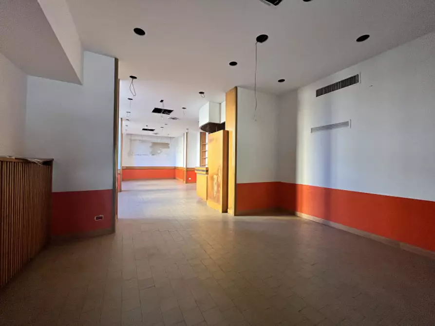 Immagine 8 di Attività commerciale in affitto  in mulino parisio a Bologna