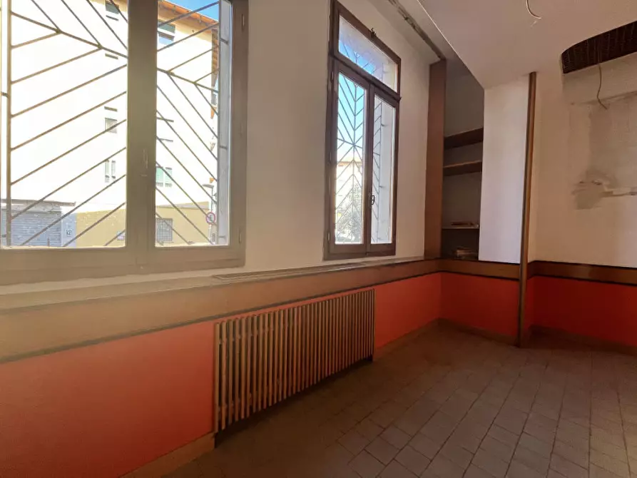 Immagine 13 di Attività commerciale in affitto  in mulino parisio a Bologna