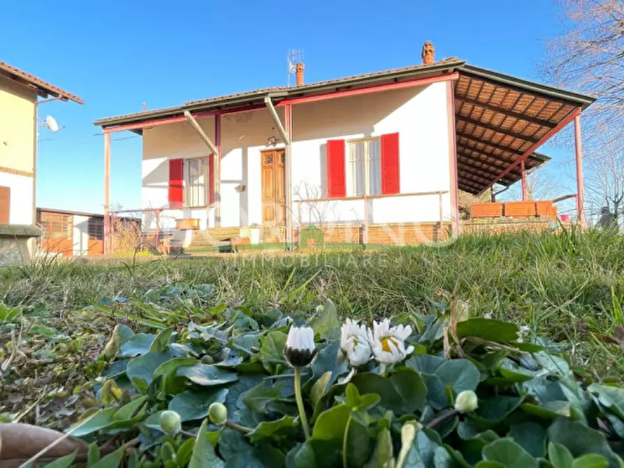 Immagine 25 di Villa in vendita  in Corso Marconi snc a Magliano Alfieri