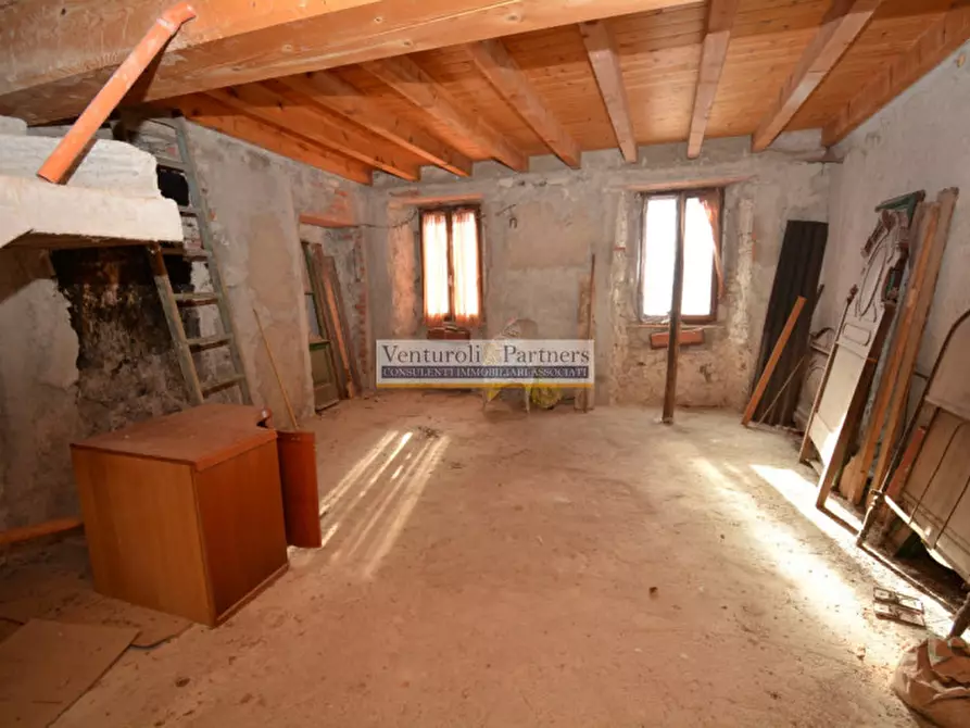 Immagine 8 di Rustico / casale in vendita  in Via Angelo Feltrinelli a Gargnano