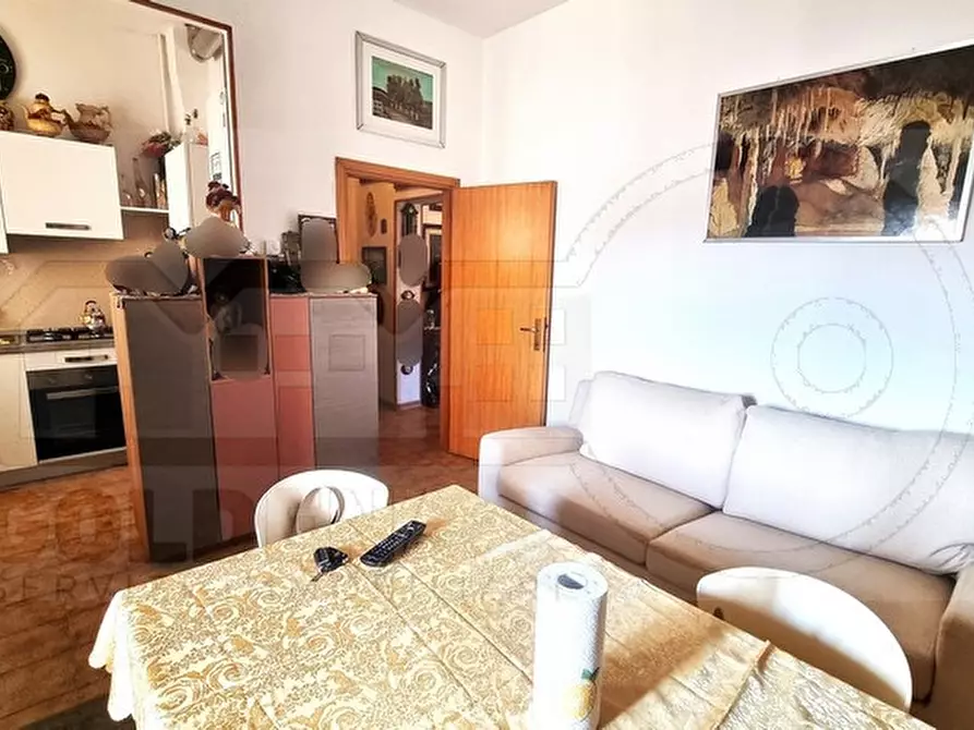 Immagine 4 di Appartamento in vendita  in viale giulio zaganelli a Massa Lombarda