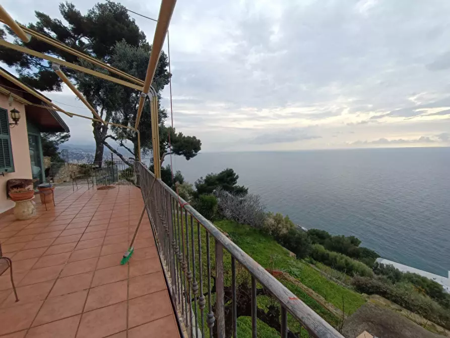 Immagine 11 di Villa in vendita  in Zona ovest a San Remo