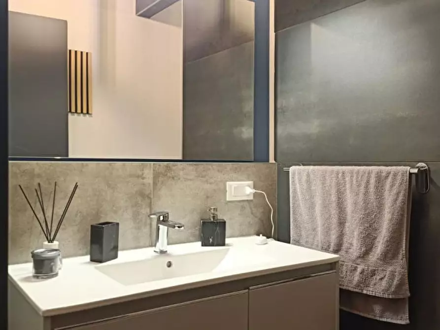 Immagine 4 di Appartamento in vendita  in Via San Giovanni Lupatoto a Verona