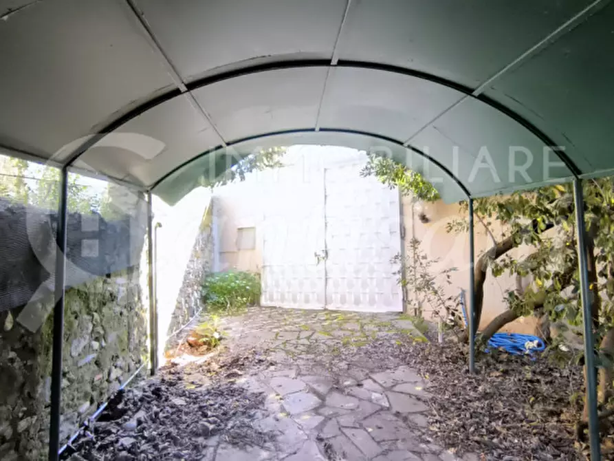 Immagine 37 di Villa in vendita  in Via dei Cappuccini a Firenze