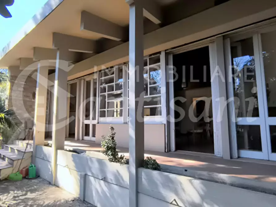 Immagine 47 di Villa in vendita  in Via dei Cappuccini a Firenze