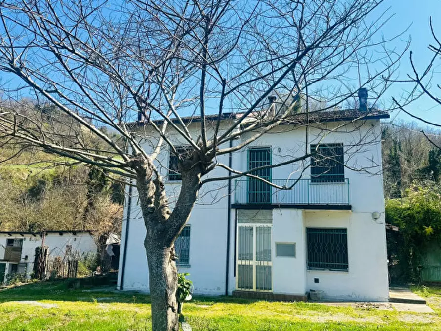 Immagine 2 di Casa indipendente in vendita  in Strada castel nuovo a Meldola