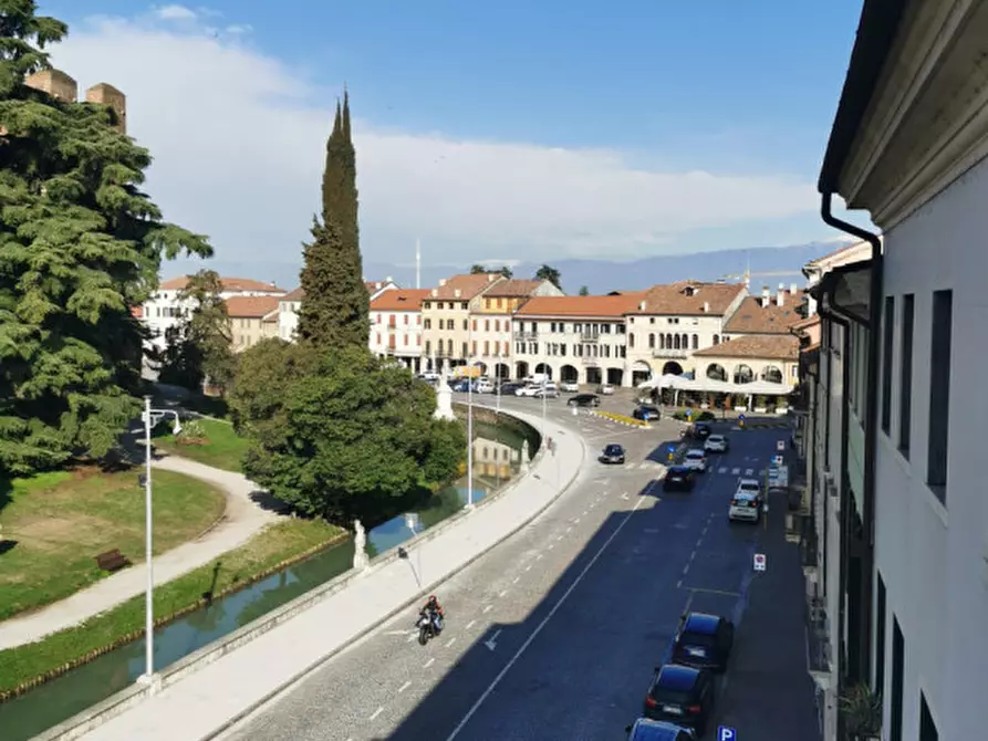 Immagine 7 di Appartamento in vendita  in Corso 29 Aprile a Castelfranco Veneto