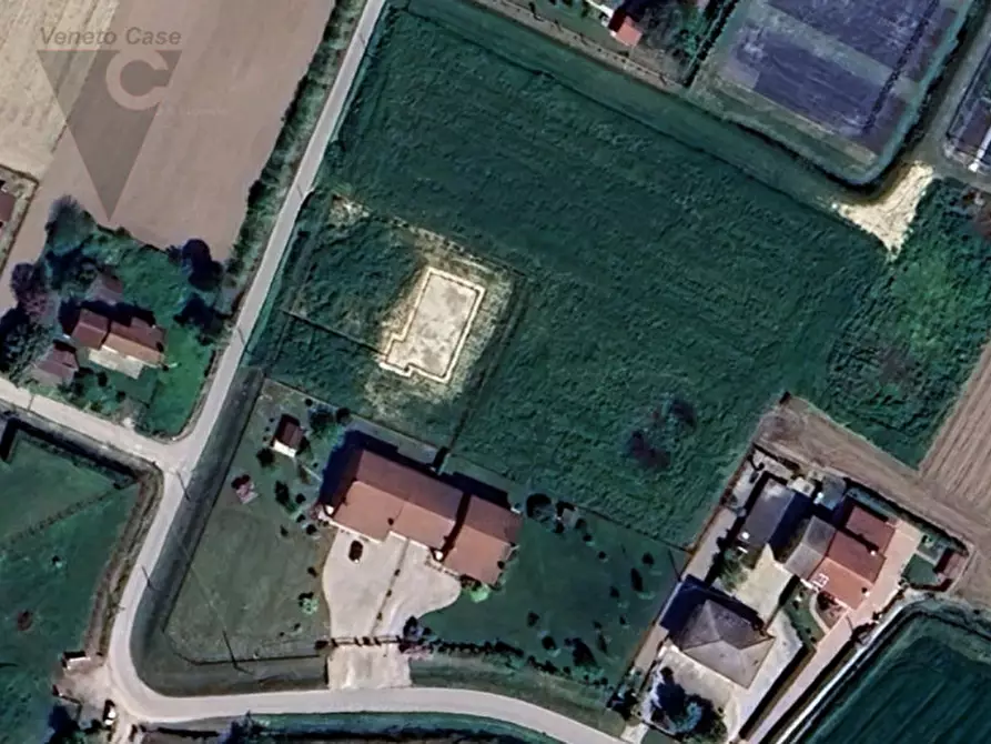 Immagine 10 di Terreno in vendita  a Polverara