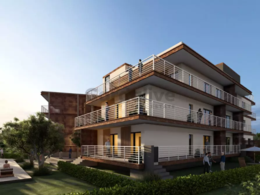 Immagine 3 di Appartamento in vendita  in Via Dante Alighieri a Toscolano-Maderno