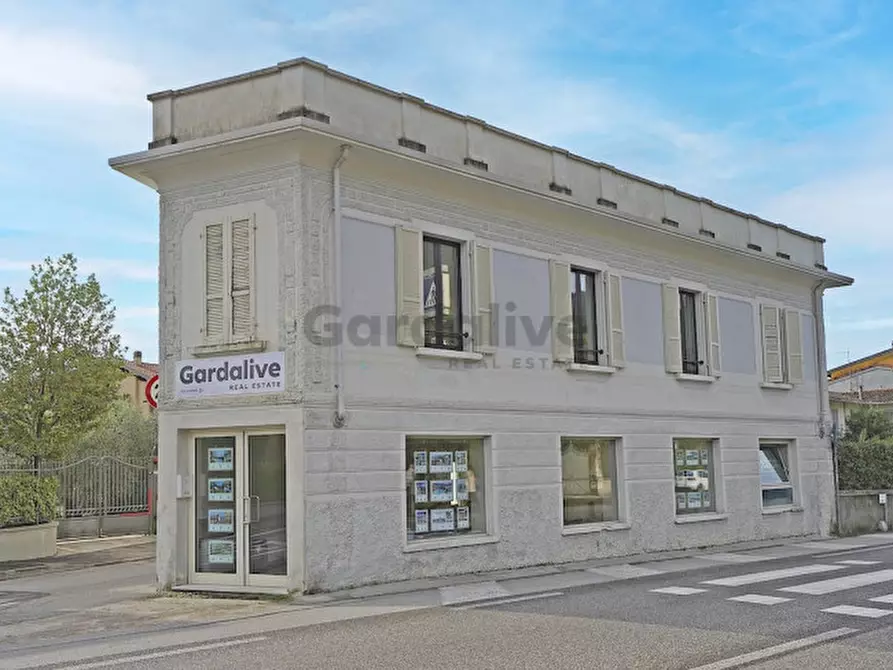 Immagine 21 di Appartamento in vendita  in Via Dante Alighieri a Toscolano-Maderno