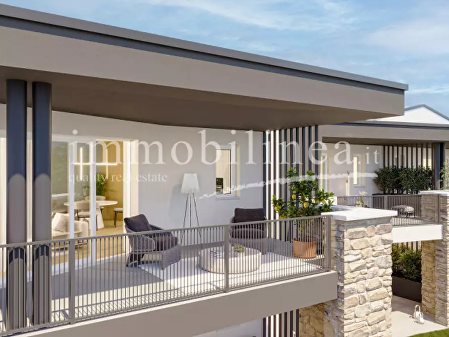 Immagine 2 di Appartamento in vendita  in Via Don Sturzo a Garda