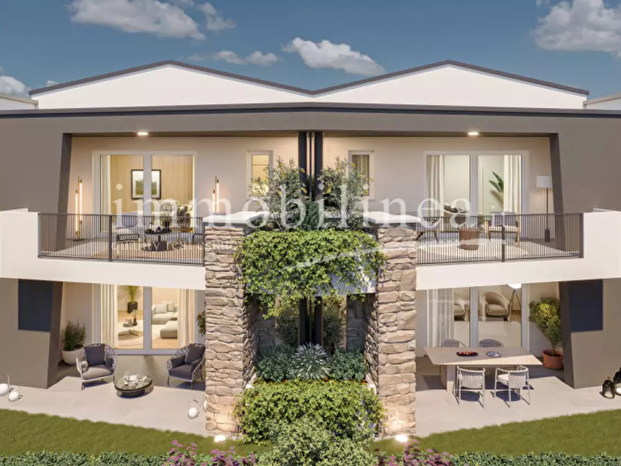 Immagine 3 di Appartamento in vendita  in Via Don Sturzo a Garda