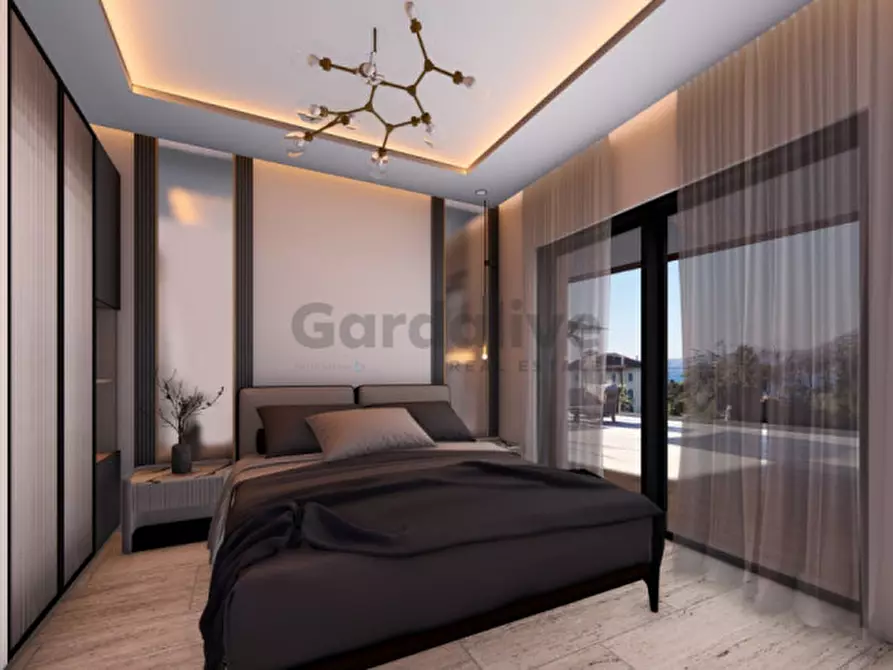 Immagine 11 di Attico in vendita  in Via Dante Alighieri a Toscolano-Maderno