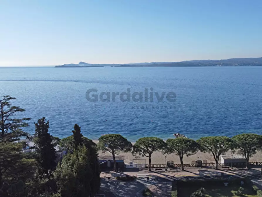 Immagine 24 di Attico in vendita  in Via Dante Alighieri a Toscolano-Maderno