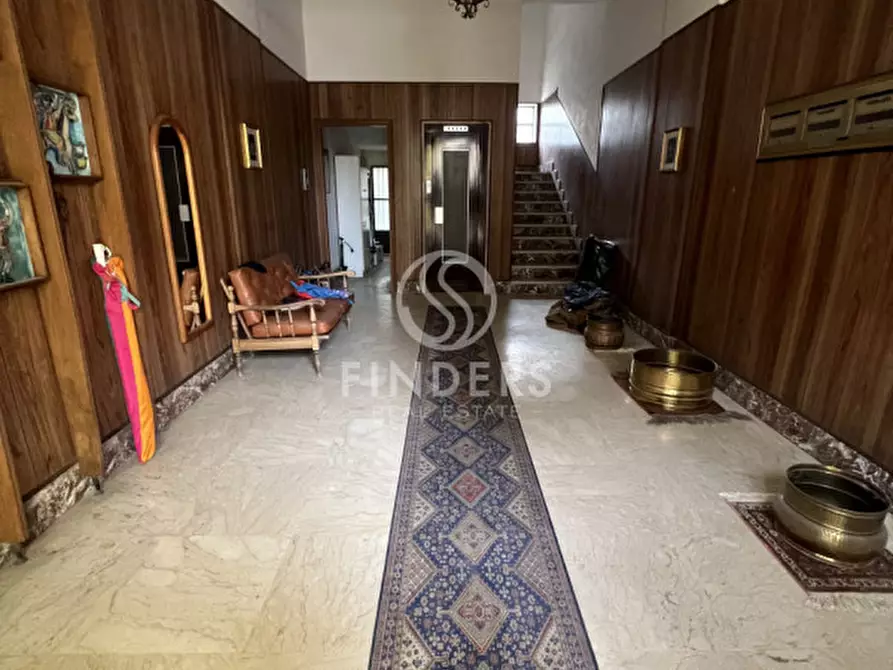 Immagine 3 di Palazzo in vendita  in VICO PETRILLINA DIR. VERSACE 15 a Reggio Di Calabria