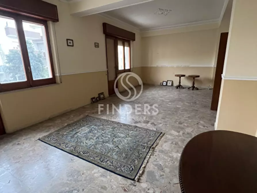 Immagine 7 di Palazzo in vendita  in VICO PETRILLINA DIR. VERSACE 15 a Reggio Di Calabria