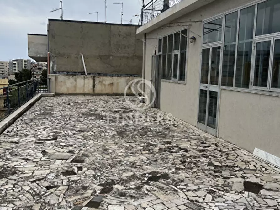 Immagine 21 di Palazzo in vendita  in VICO PETRILLINA DIR. VERSACE 15 a Reggio Di Calabria