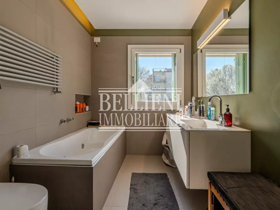 Immagine 25 di Villa in vendita  in Via Giosuè Carducci a Vicenza