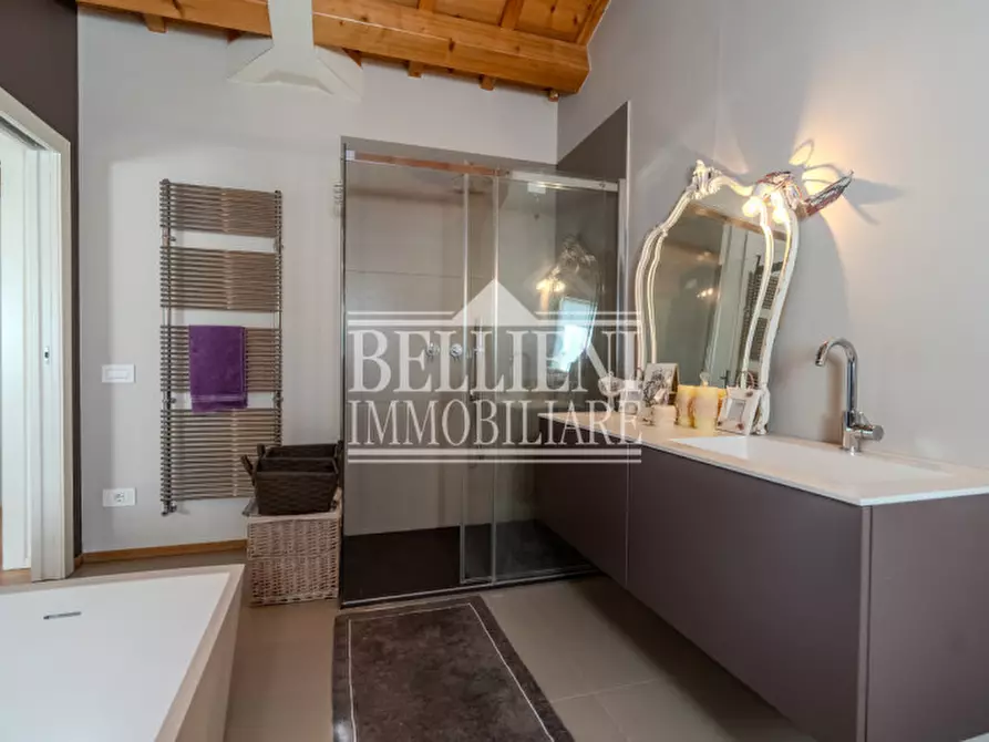 Immagine 23 di Villa in vendita  in Via Giosuè Carducci a Vicenza