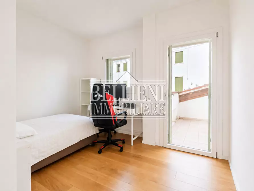 Immagine 26 di Villa in vendita  in Via Giosuè Carducci a Vicenza