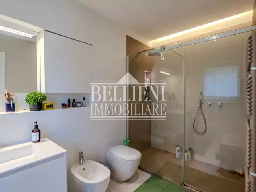 Immagine 30 di Villa in vendita  in Via Giosuè Carducci a Vicenza