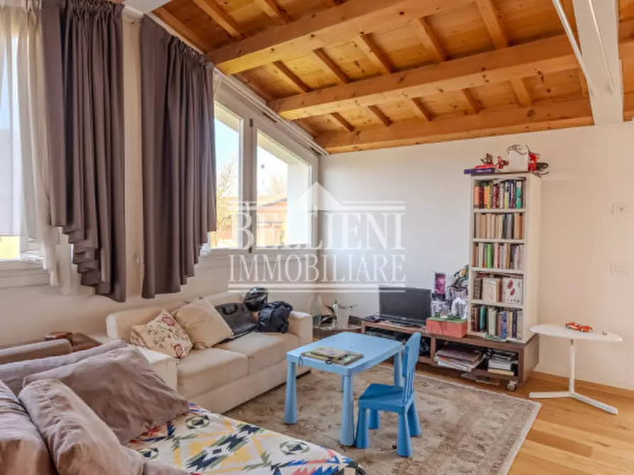 Immagine 32 di Villa in vendita  in Via Giosuè Carducci a Vicenza