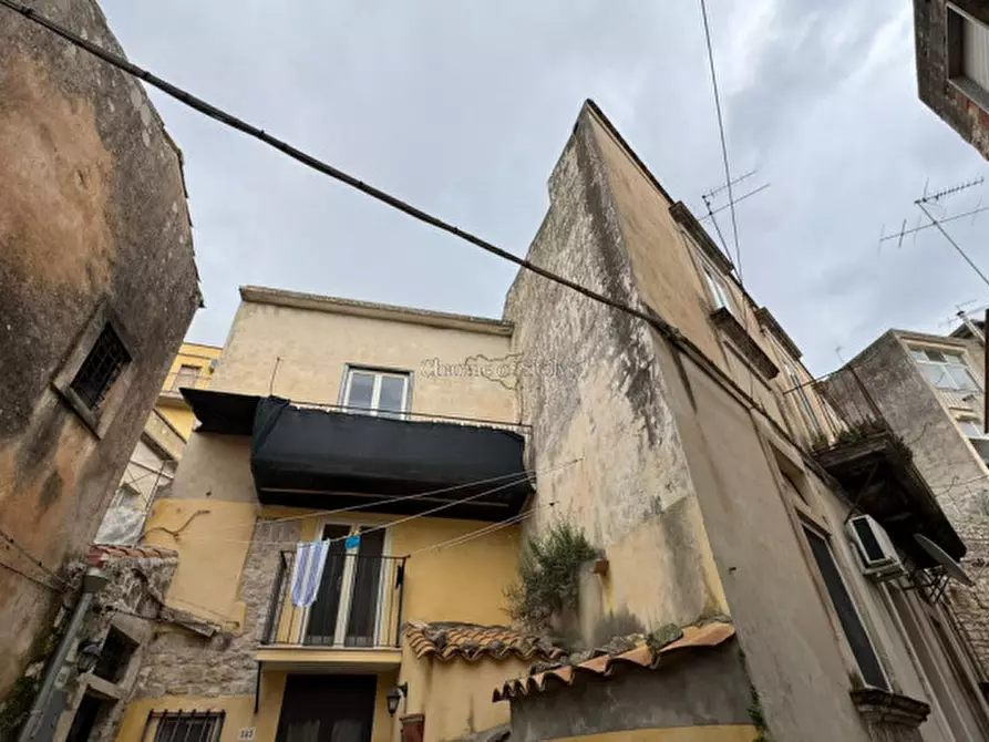 Immagine 22 di Casa indipendente in vendita  a Modica