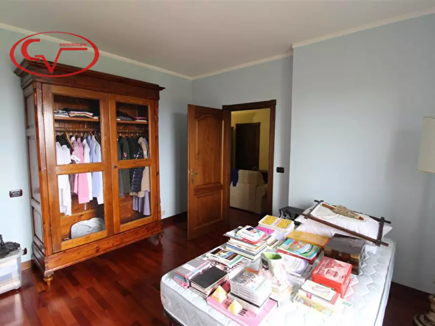 Immagine 21 di Villa in vendita  a Loro Ciuffenna