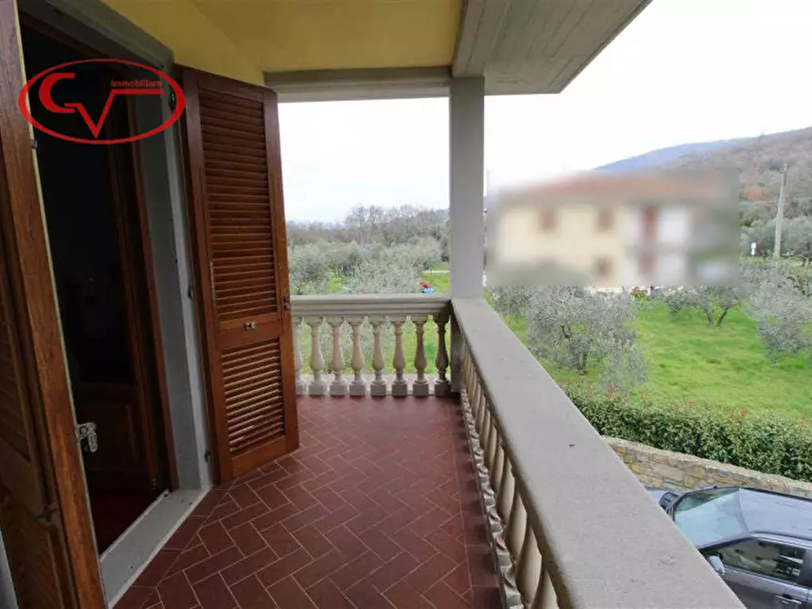 Immagine 23 di Villa in vendita  a Loro Ciuffenna
