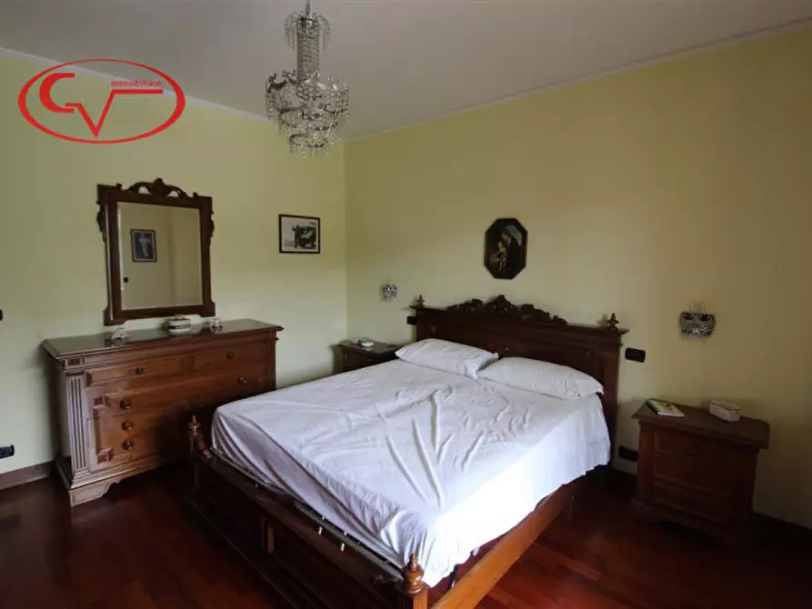 Immagine 24 di Villa in vendita  a Loro Ciuffenna