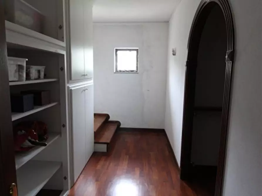 Immagine 25 di Villa in vendita  a Loro Ciuffenna