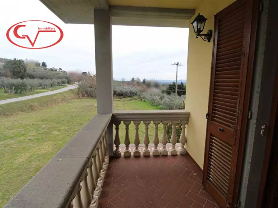 Immagine 26 di Villa in vendita  a Loro Ciuffenna