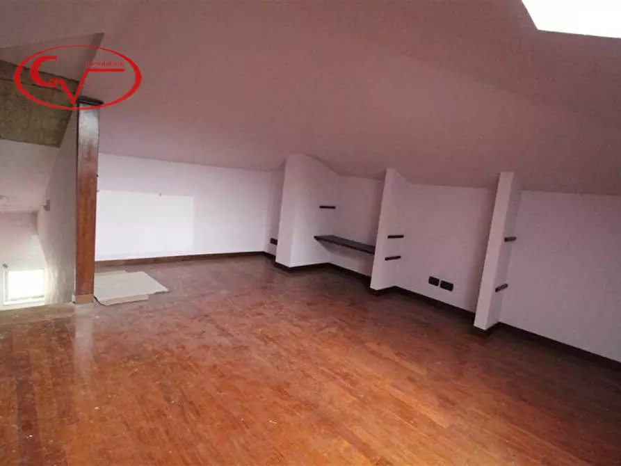 Immagine 29 di Villa in vendita  a Loro Ciuffenna