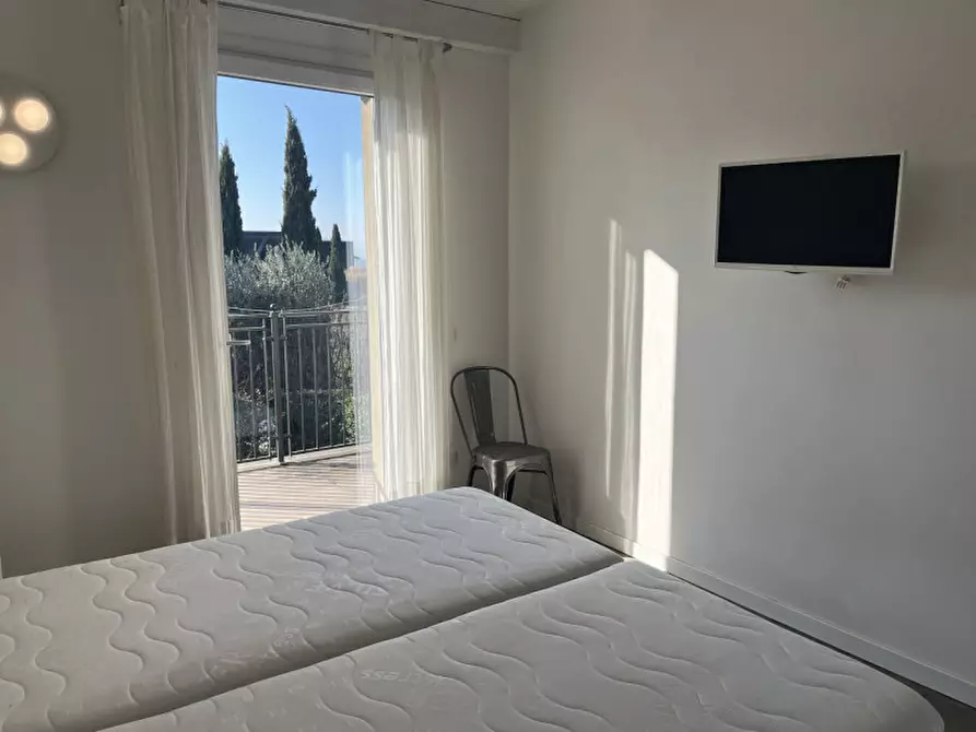 Immagine 8 di Appartamento in vendita  in Via Boschetti a Peschiera Del Garda