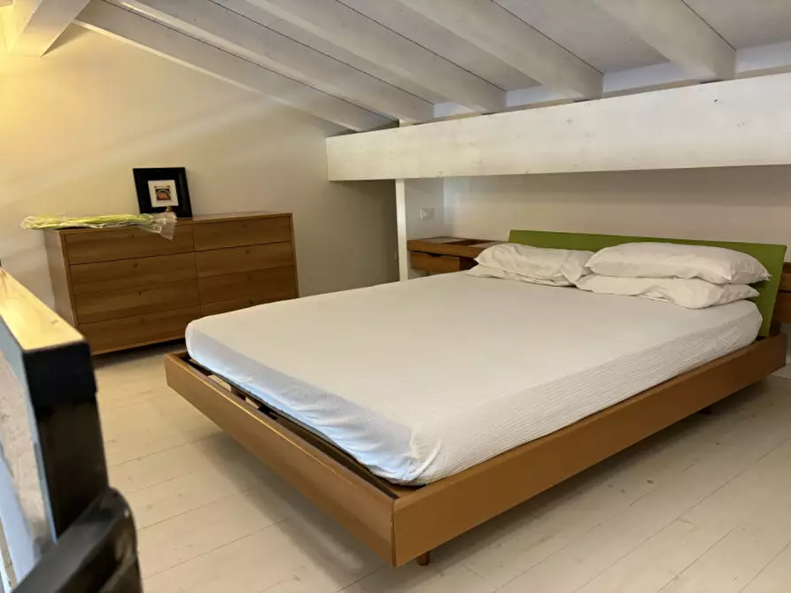 Immagine 10 di Appartamento in vendita  in Via Boschetti a Peschiera Del Garda