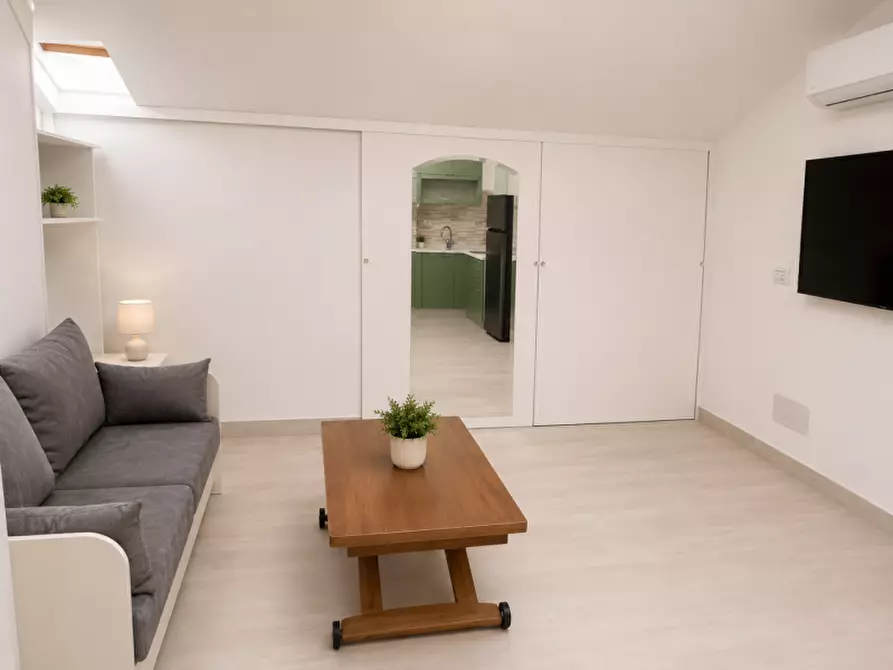 Immagine 8 di Appartamento in vendita  in via Saffi a Parma