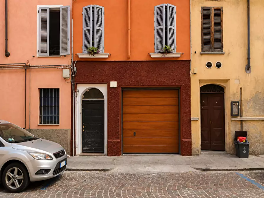 Immagine 16 di Appartamento in vendita  in via Saffi a Parma