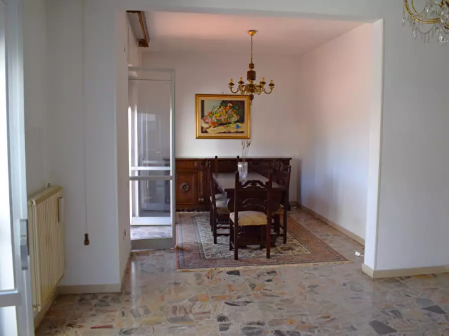 Immagine 6 di Casa bifamiliare in vendita  in Via Monte dei Fiori a Pescara