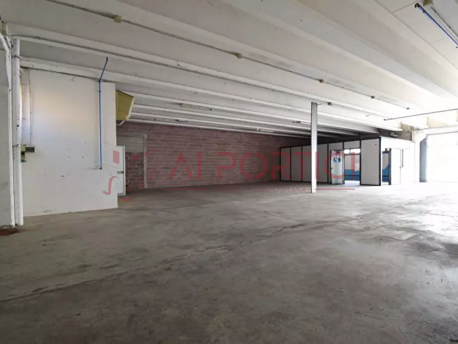 Immagine 2 di Capannone industriale in affitto  in Viale Stazione a Pontelongo