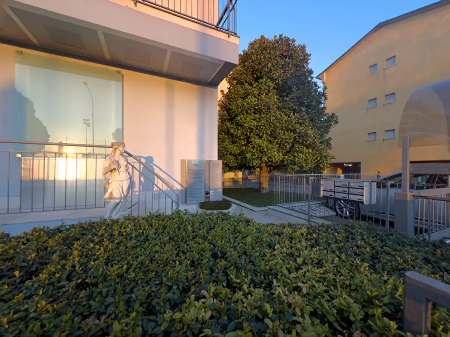 Immagine 2 di Appartamento in vendita  in Via Niccolò Copernico 25 a Verona