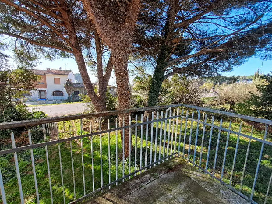 Immagine 8 di Casa indipendente in vendita  in Via Perugina a Passignano Sul Trasimeno