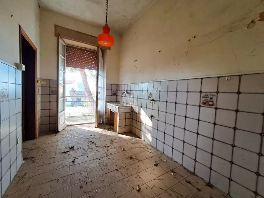 Immagine 10 di Casa indipendente in vendita  in Via Perugina a Passignano Sul Trasimeno