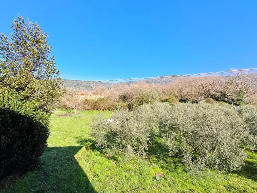 Immagine 11 di Casa indipendente in vendita  in Via Perugina a Passignano Sul Trasimeno