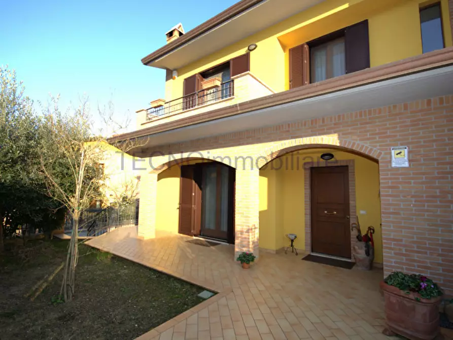 Immagine 1 di Casa bifamiliare in vendita  in via s.aleramo a Corciano