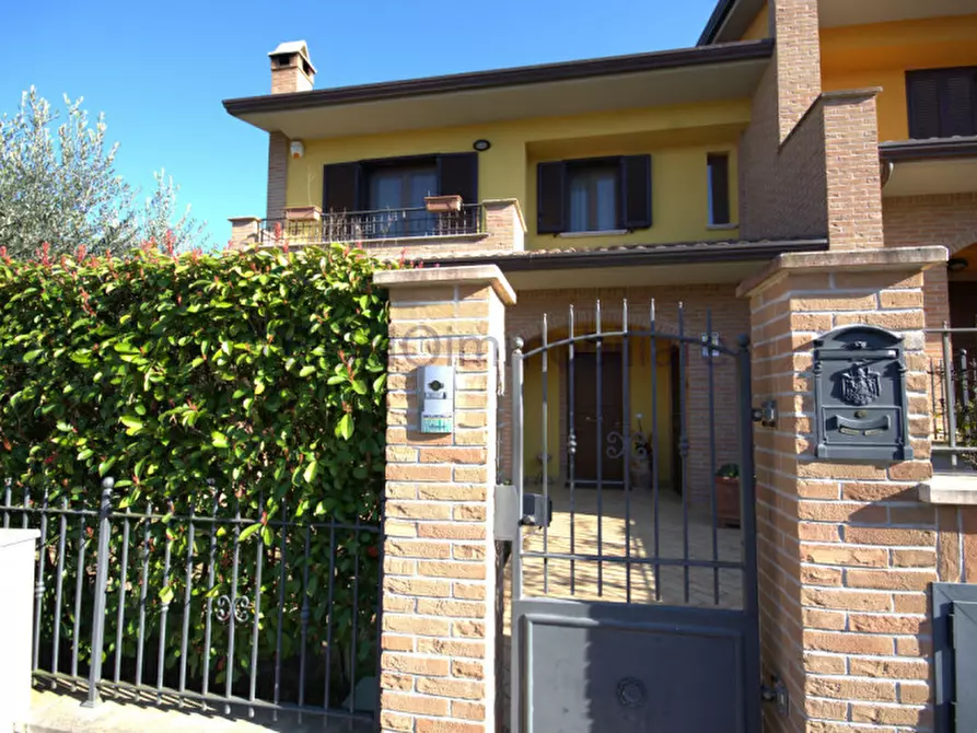 Immagine 4 di Casa bifamiliare in vendita  in via s.aleramo a Corciano